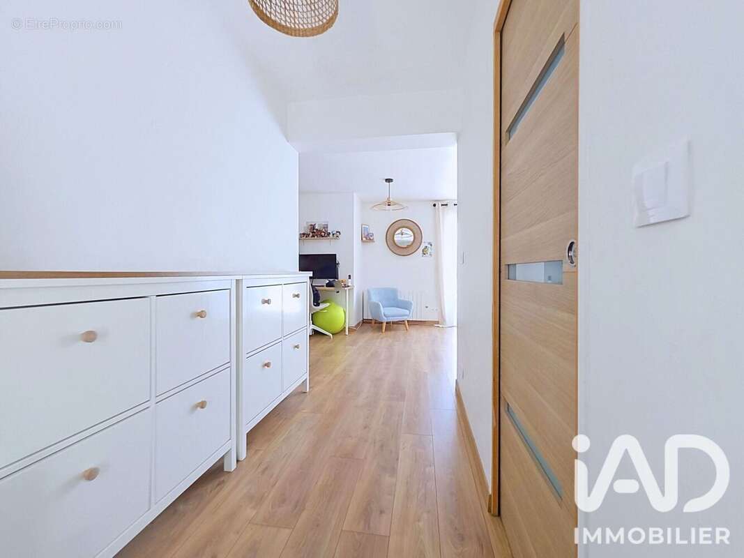 Maison 114 m² à Ozoir-La-Ferriere  - photo 7