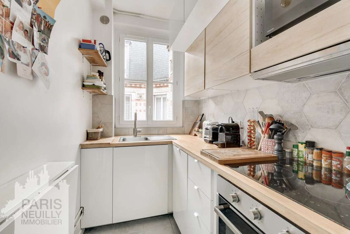 Appartement à PARIS-17E