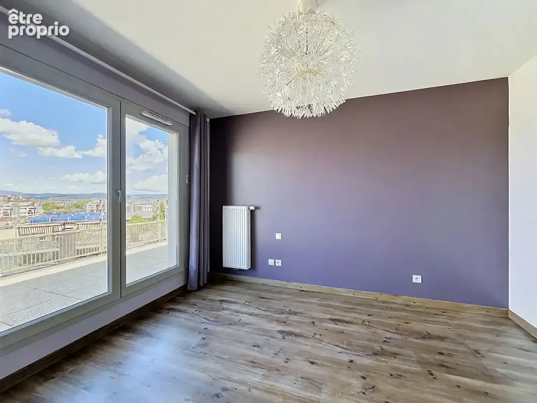 Type 5 de 111 m² en dernier étage avec grand garage et terrasses! - photo 8