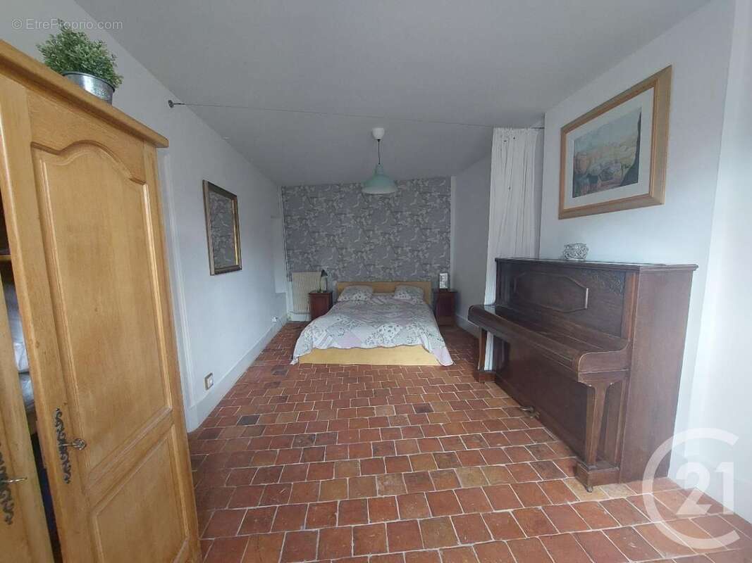 Maison à ETAIS-LA-SAUVIN