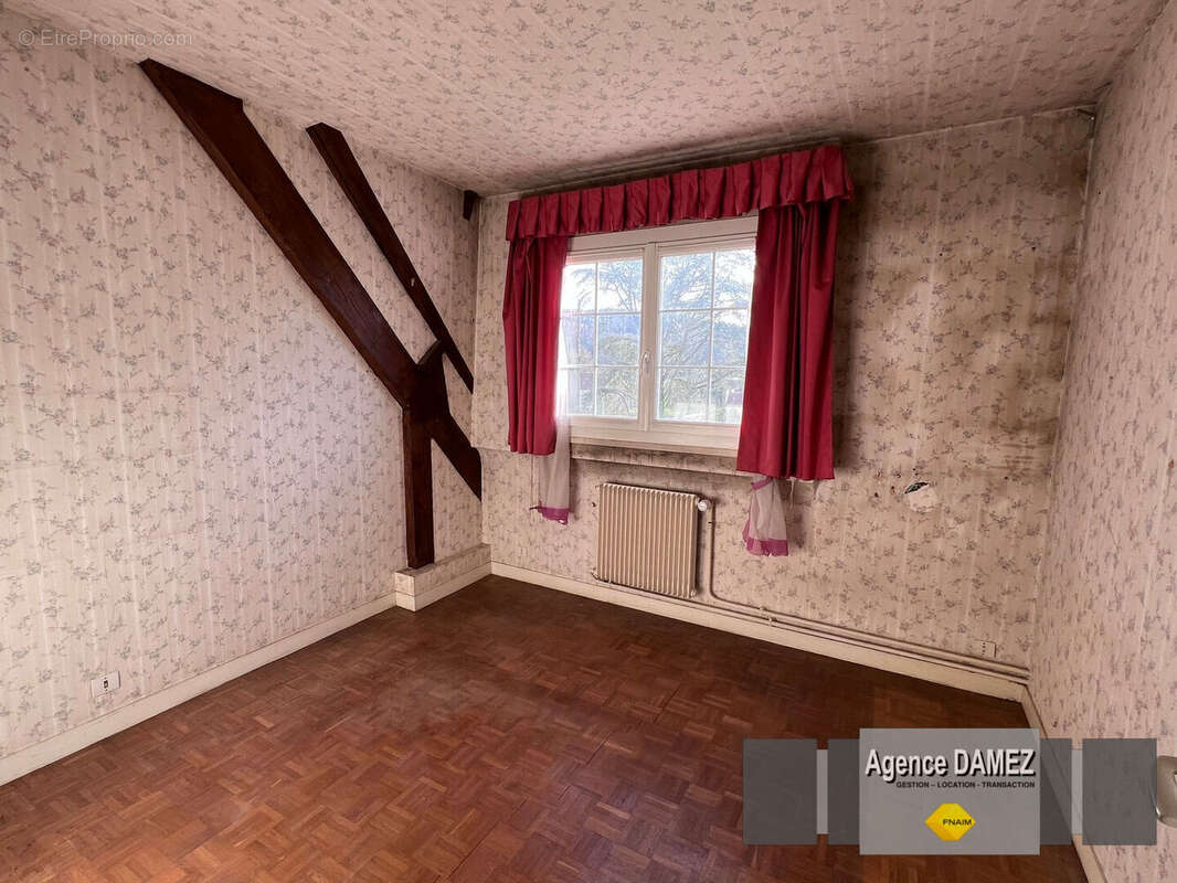 Maison à ROINVILLE
