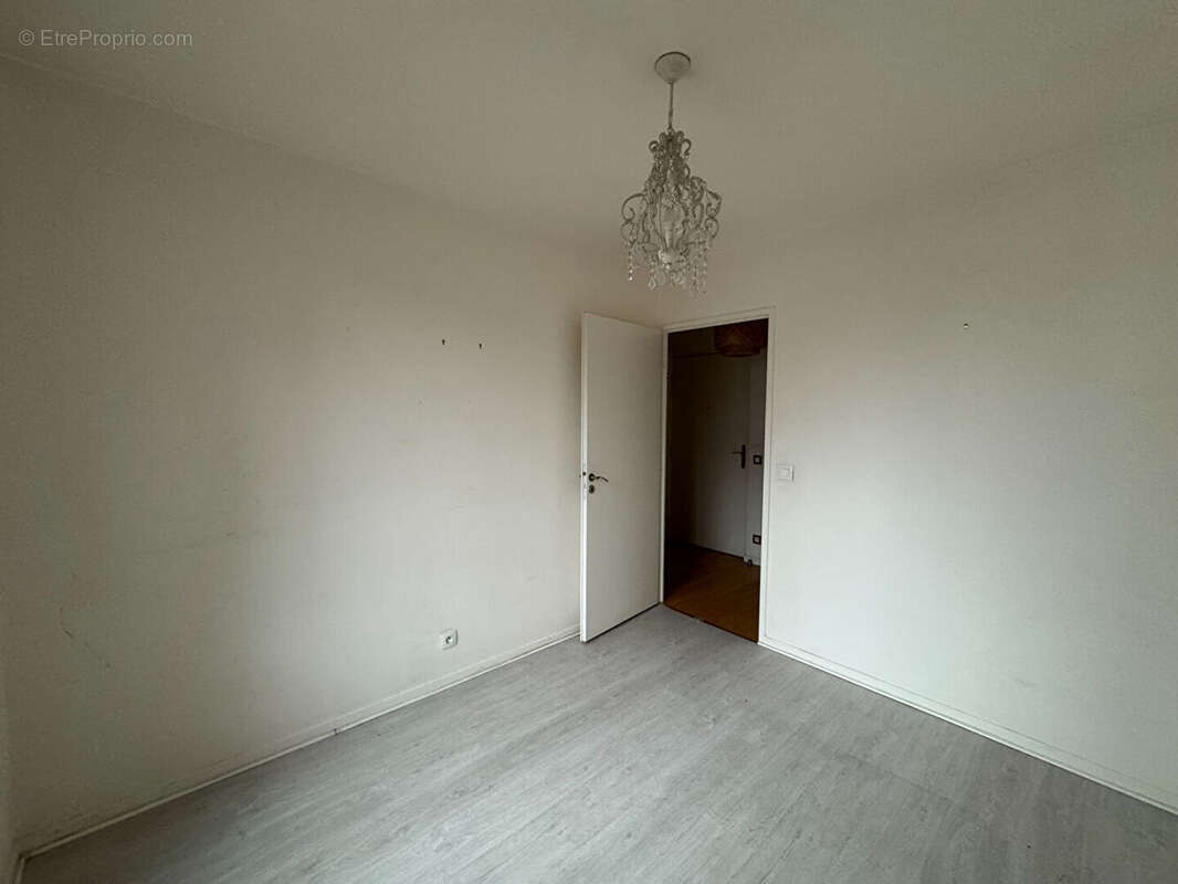 Appartement à AUBERVILLIERS