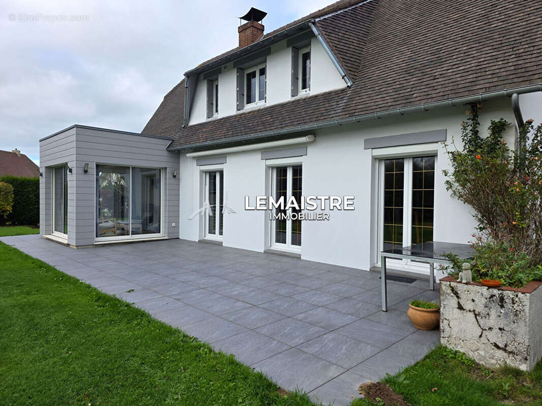 Maison à FONTAINE-LA-MALLET