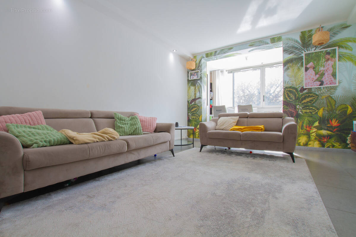 Appartement à VILLENEUVE-LE-ROI