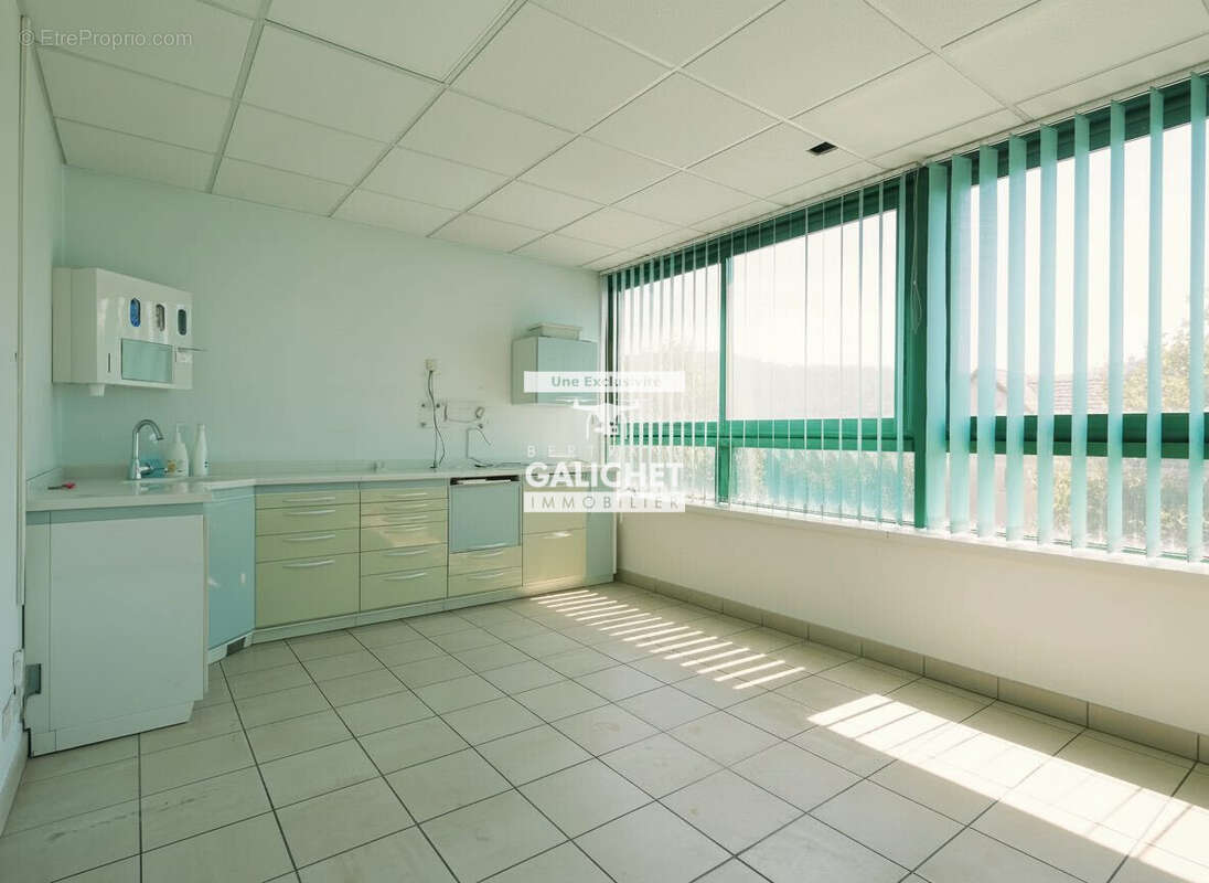 Commerce 62 m² à Gap  - photo 7