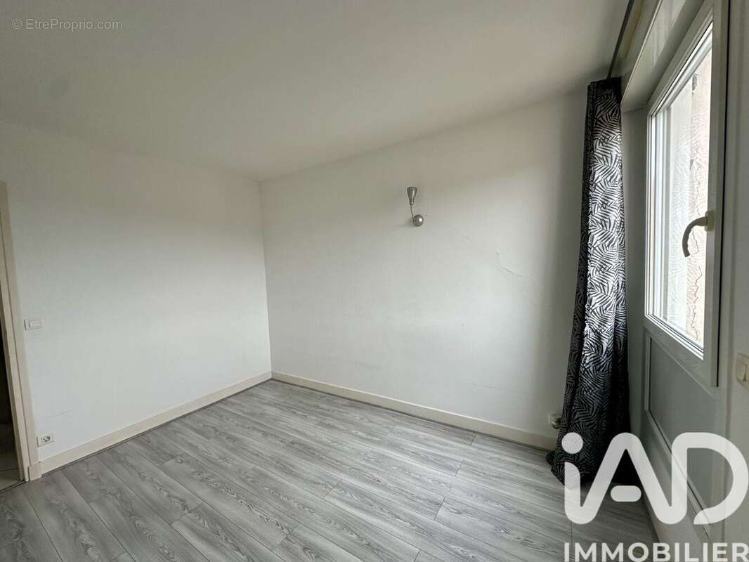 Photo 6 - Appartement à SAINT-PIERRE-LES-ELBEUF