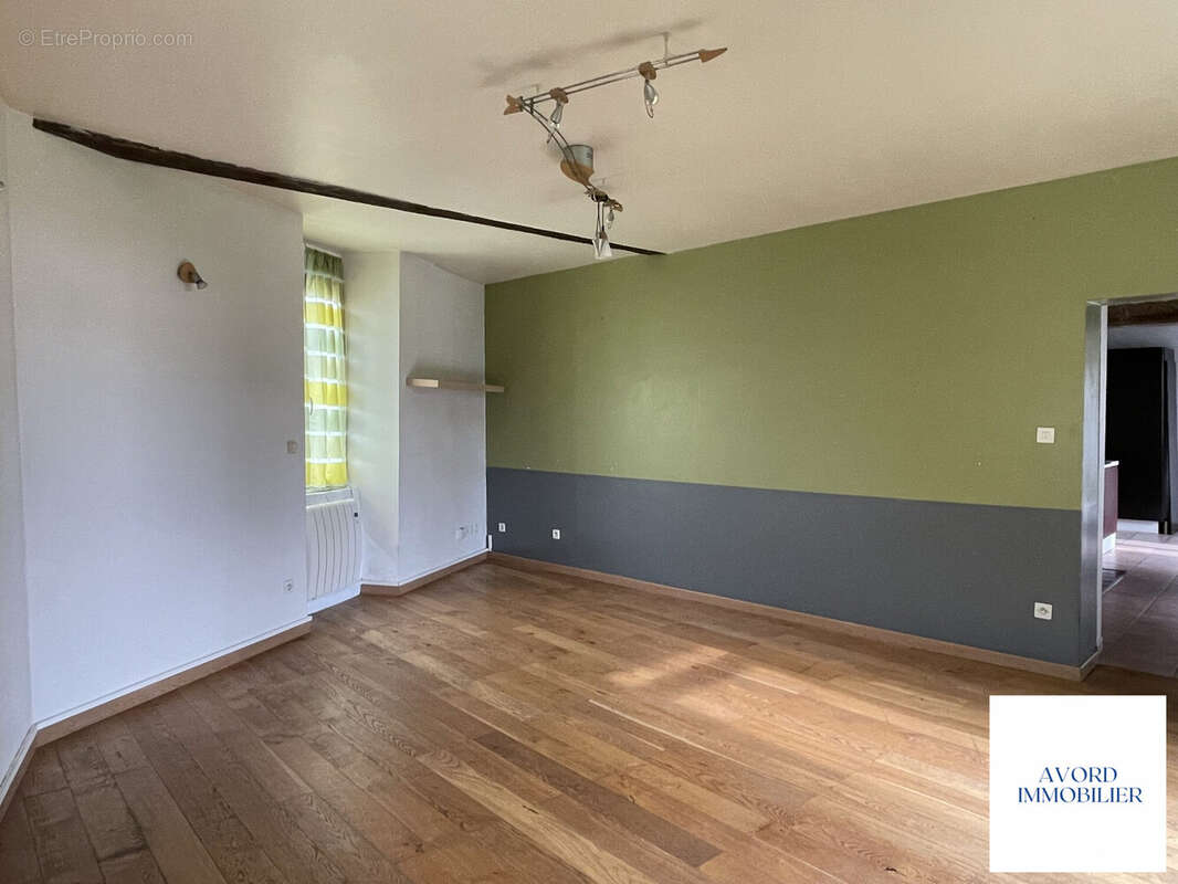 Maison à FARGES-EN-SEPTAINE