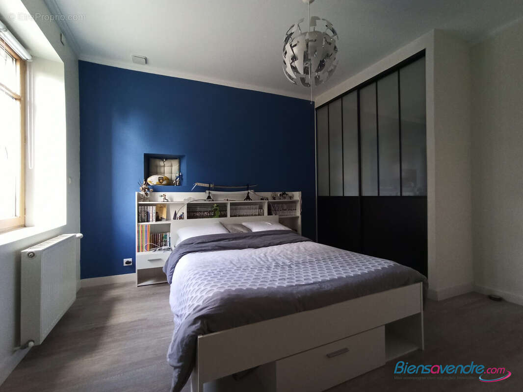 Maison 360 m² à Montbazon  - photo 9