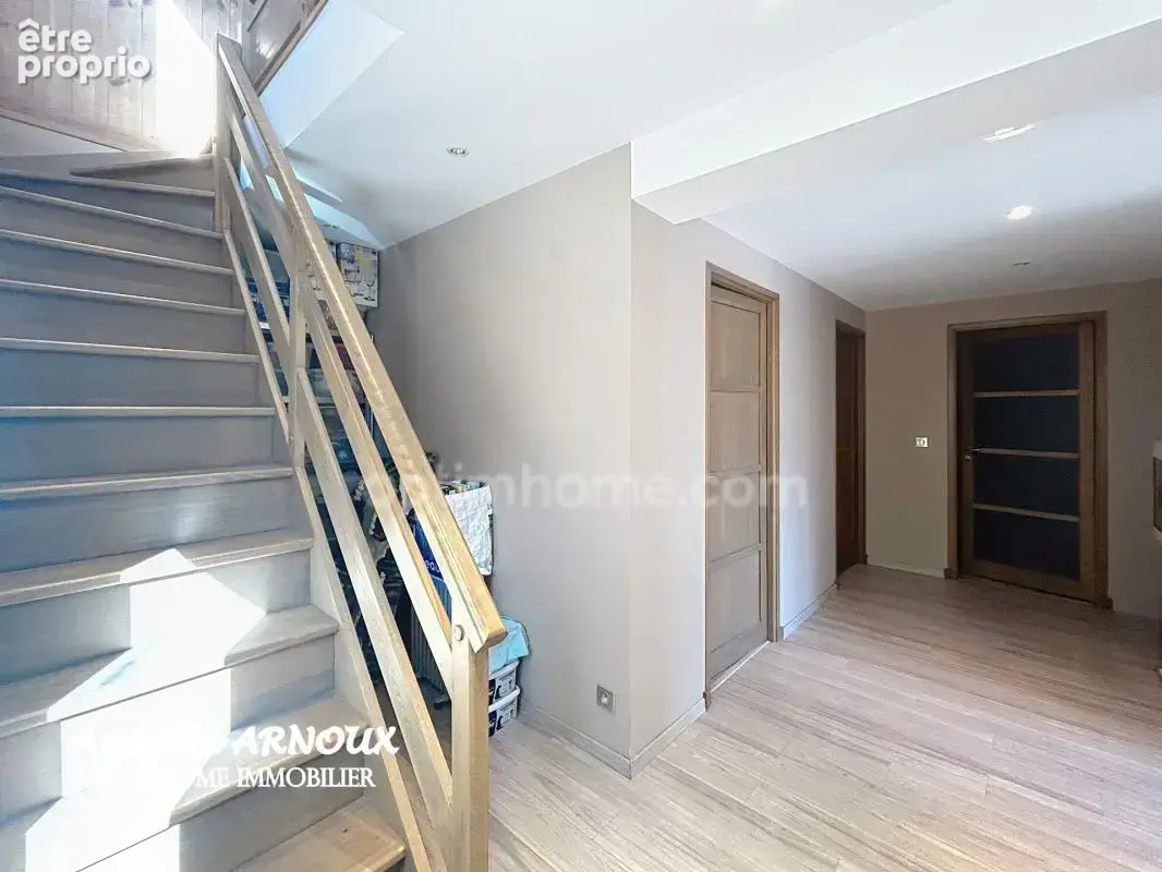 Grand duplex meublé 4 pièces proche station de ski avec terrain - photo 9