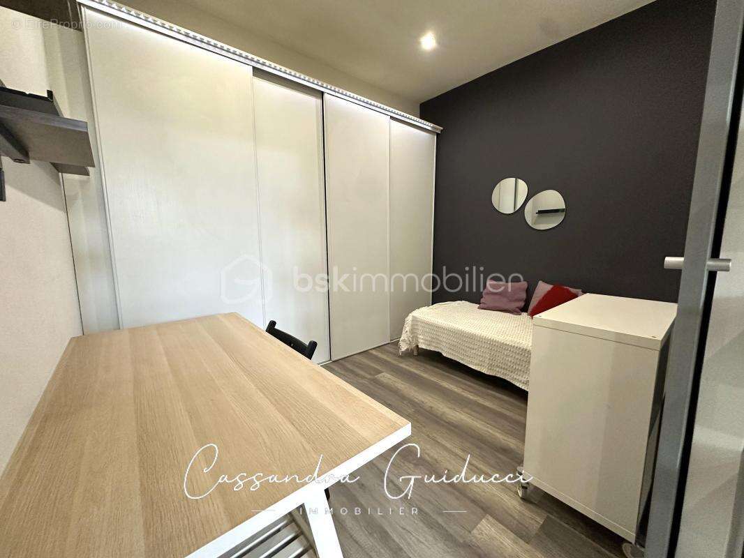 Appartement à MARSEILLE-7E