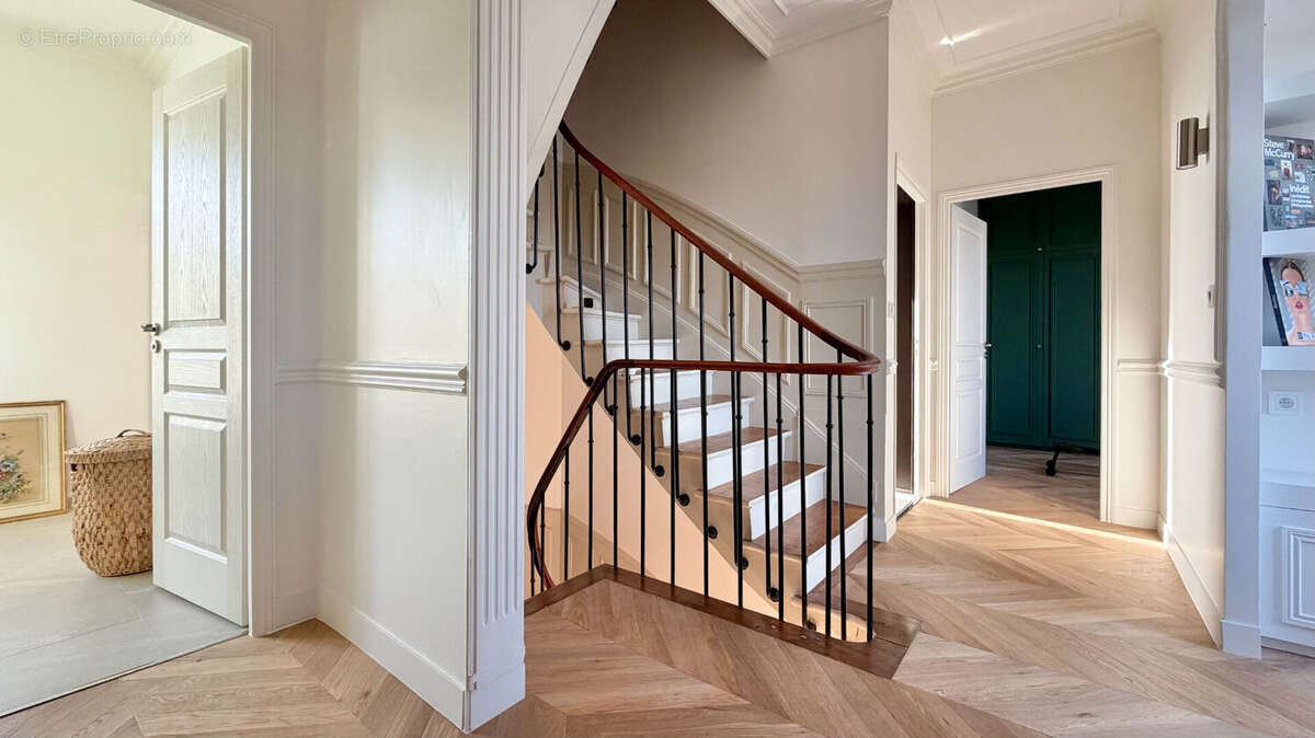 Maison à CORBEIL-ESSONNES