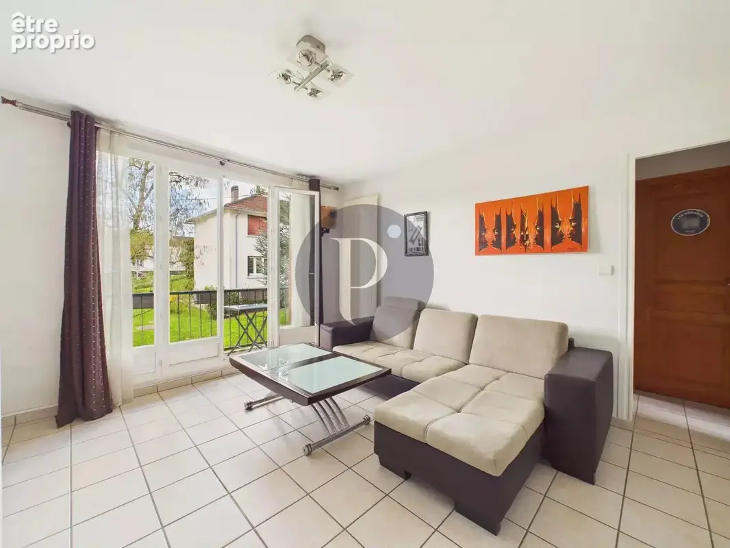 Photo Appartement à Verrieres-Le-Buisson au prix de 229 000€