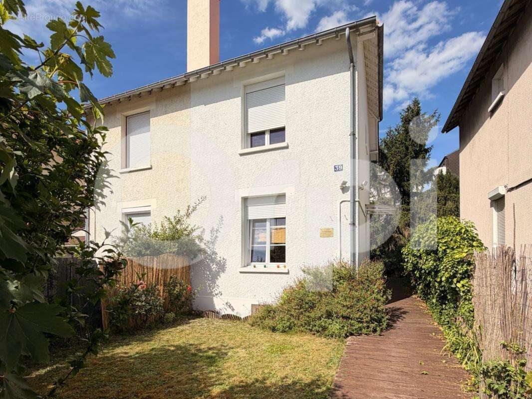 Maison à COMPIEGNE