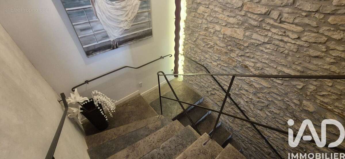 Maison 402 m² à Chateau-Chalon  - photo 7