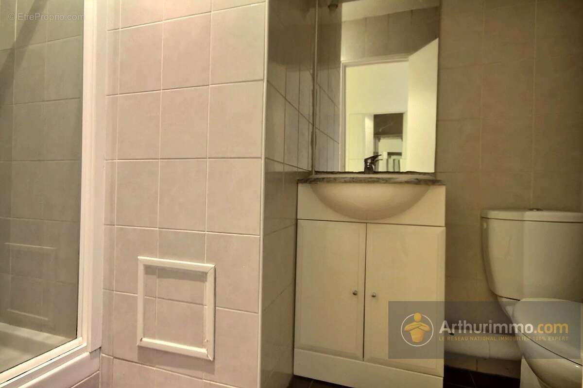 Appartement à CHARENTON-LE-PONT