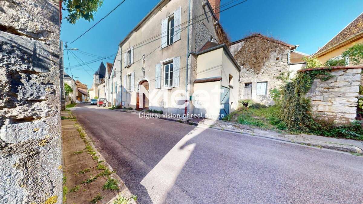 Maison à EPINEUIL