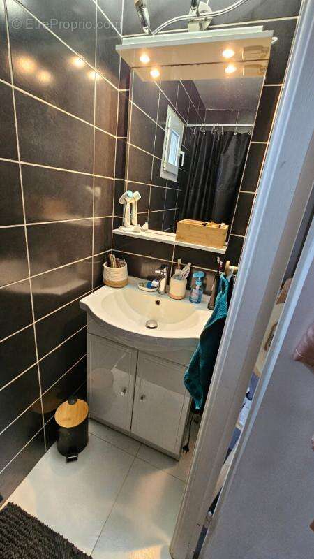 Appartement à CONDE-SUR-VESGRE