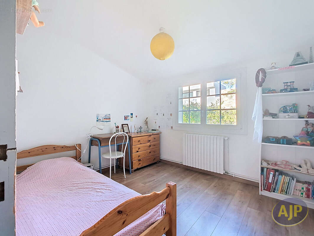 Maison à VIEILLEVIGNE