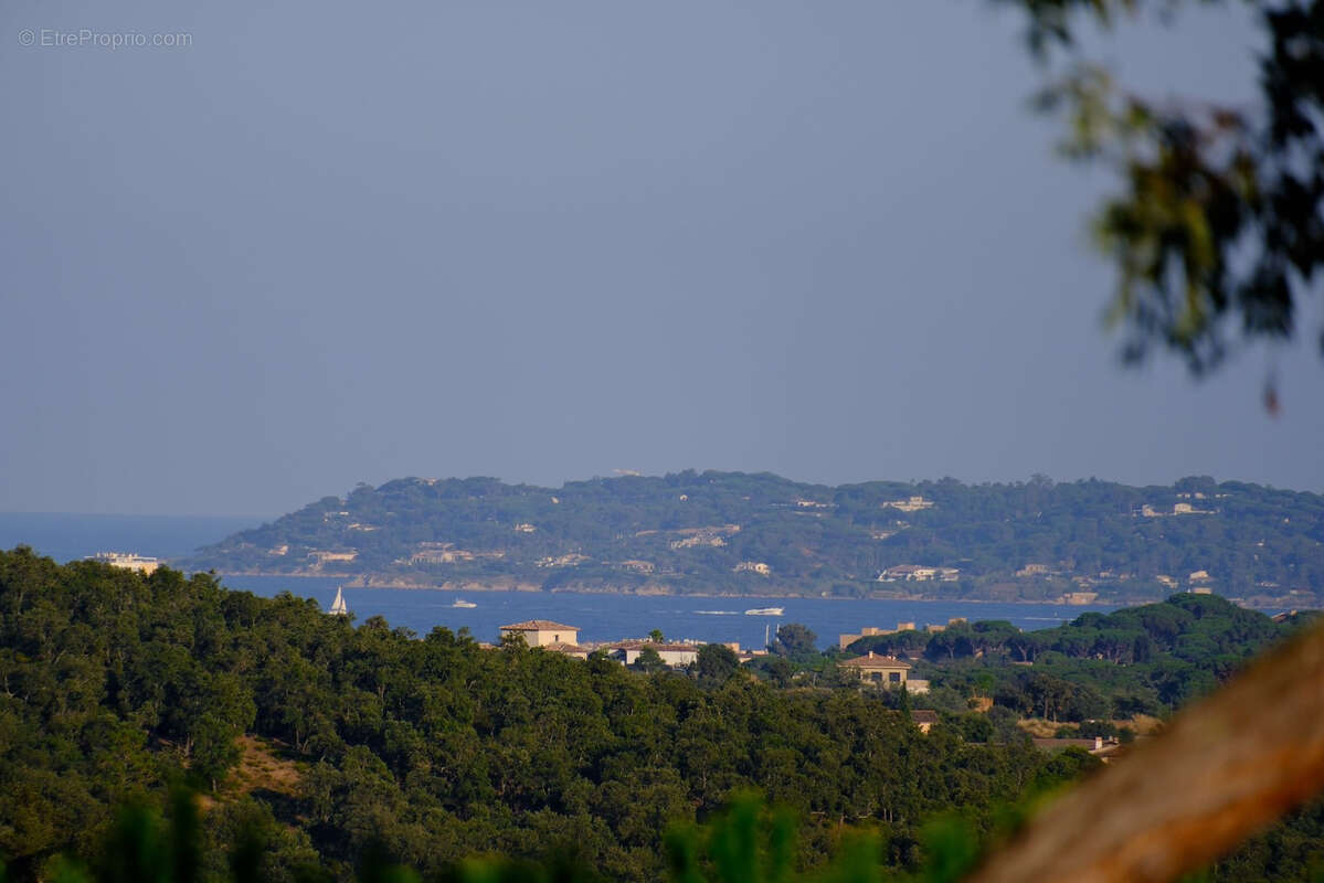 Maison à PLAN-DE-LA-TOUR