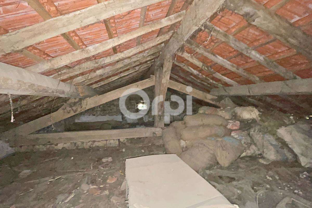 Maison à SAINT-MARTIN-TERRESSUS