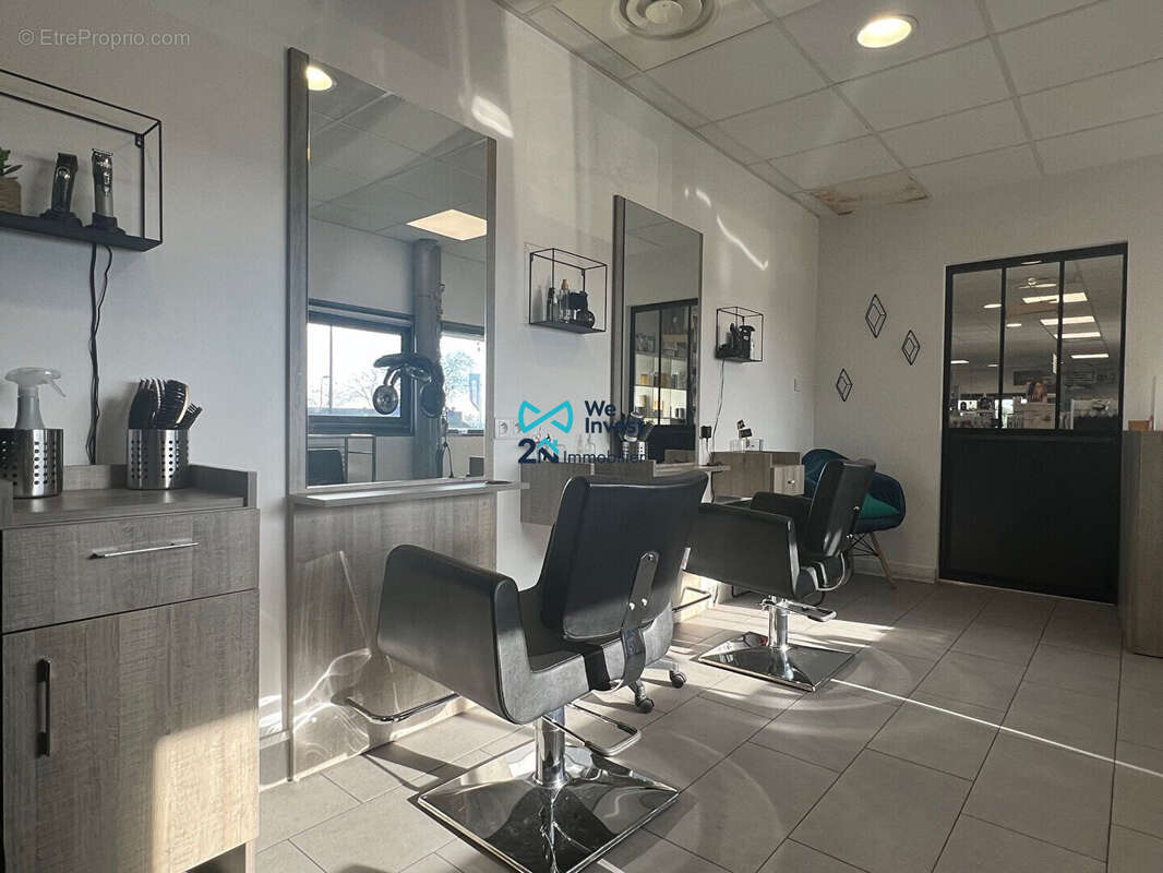 Commerce 135 m² à Rouffiac-Tolosan  - photo 6
