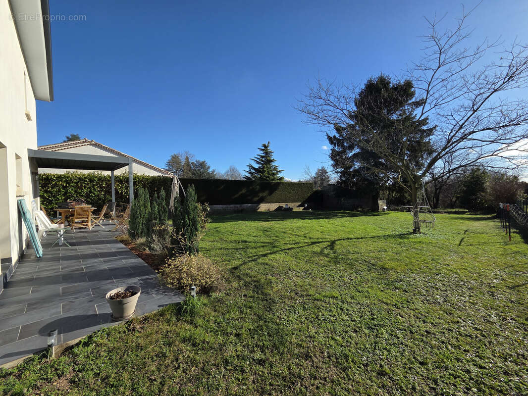 Maison à ROUSSILLON