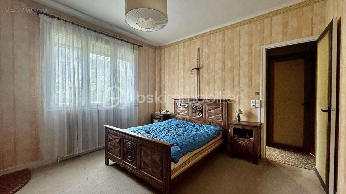 Maison à VILLENEUVE-LE-ROI