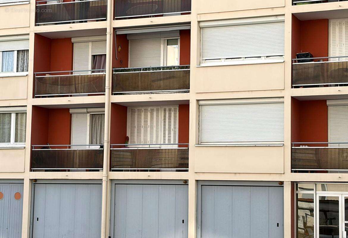 Appartement Saint Etienne 3 pièce(s) 55.39 m2 - photo 9