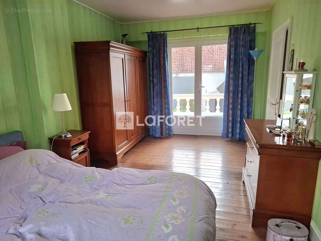 Maison à LATTRE-SAINT-QUENTIN