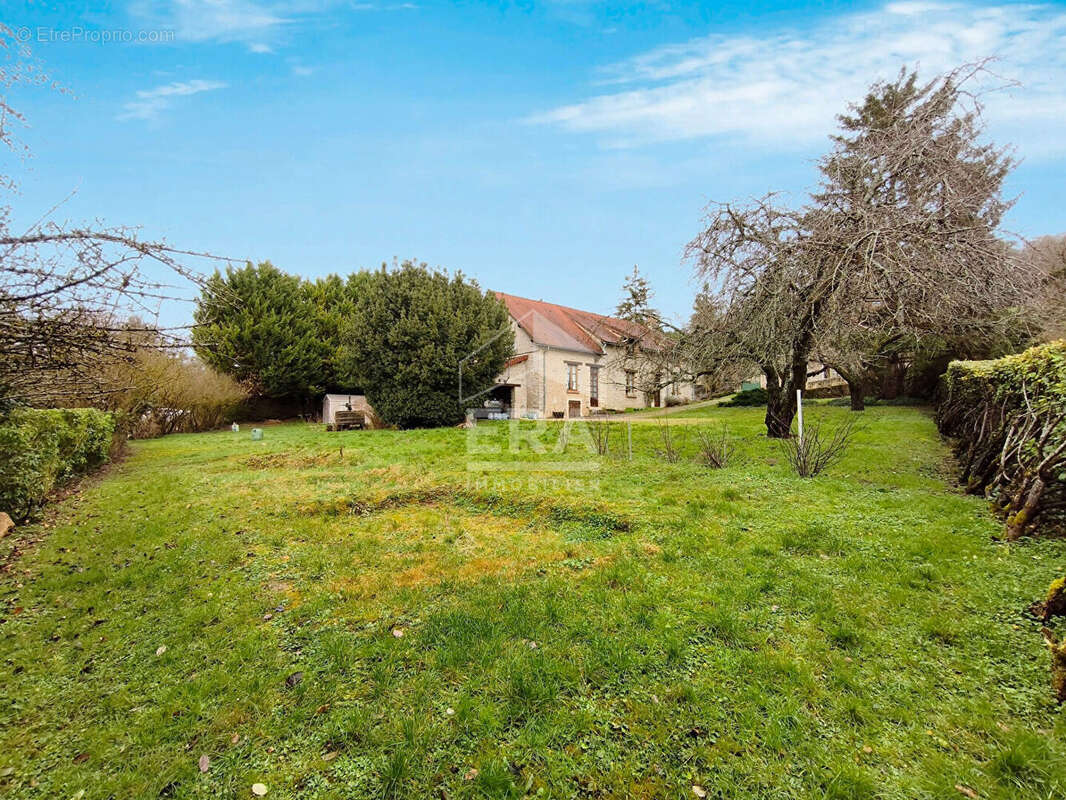 Maison à FONTAINE-LA-RIVIERE