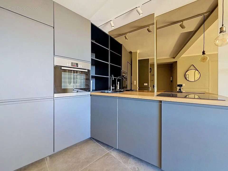 Appartement à LE CANNET