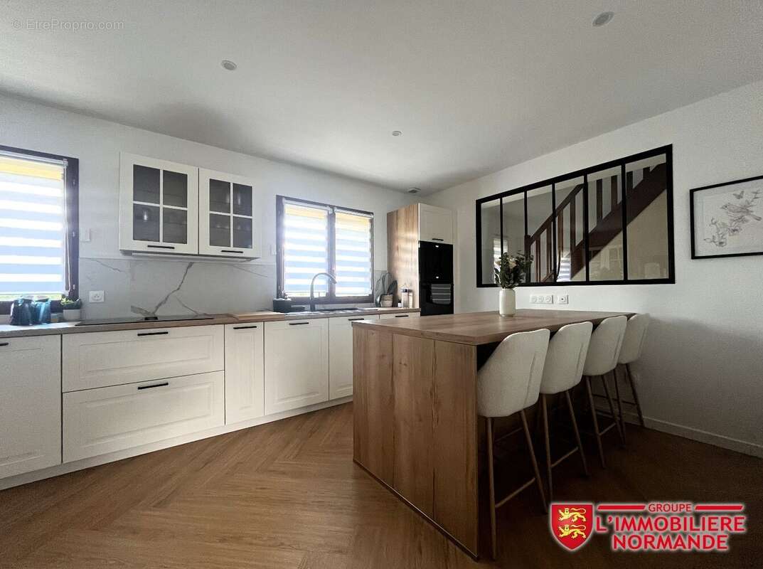 Maison normande de caractère  184 m² - photo 3