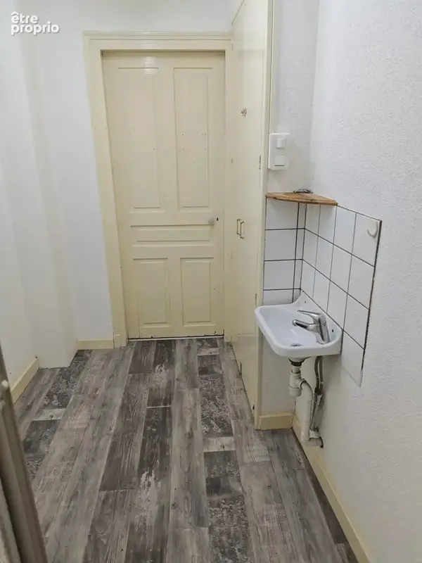 Local commercial  de 95 m² - Thaon les Vosges - photo 3