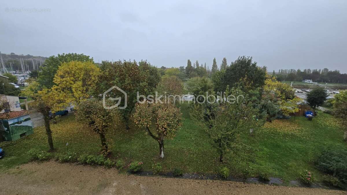 Appartement à MORTAGNE-SUR-GIRONDE