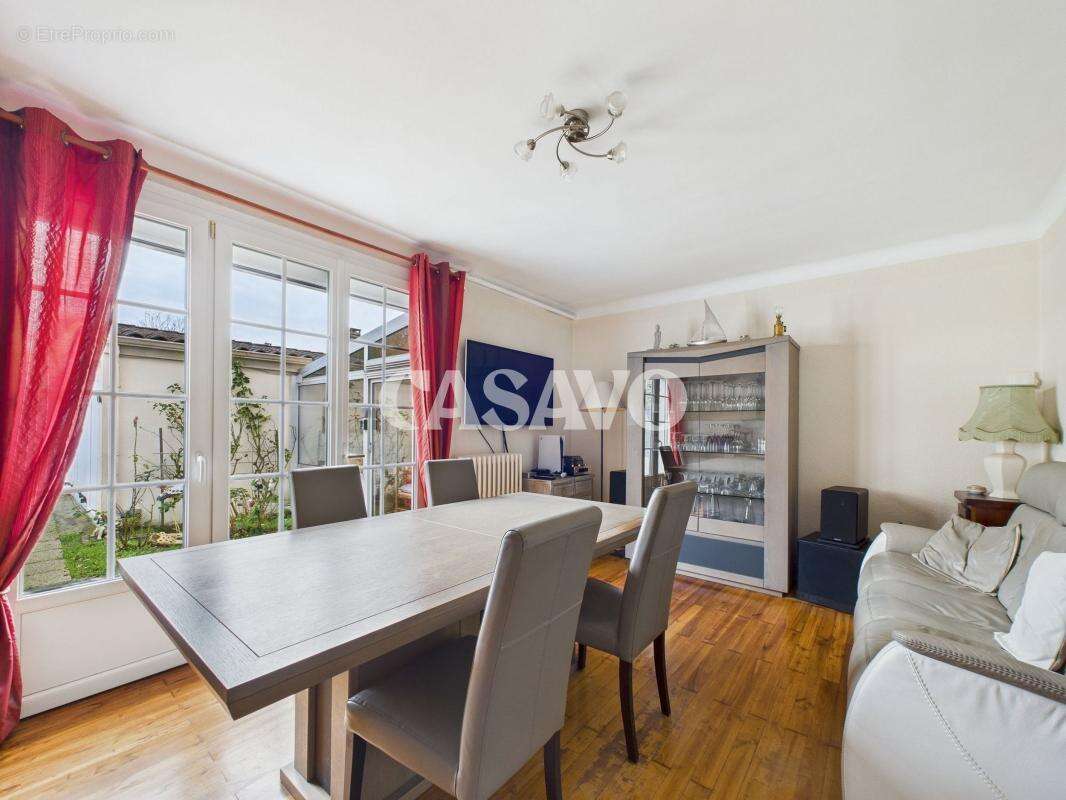 Maison à SAINT-SEBASTIEN-SUR-LOIRE