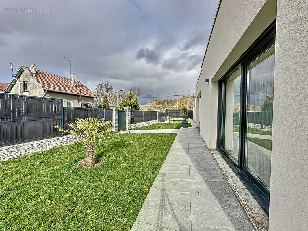 Maison à MATTAINCOURT