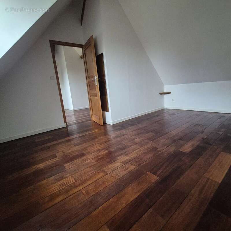 Maison à SAVIGNE-L'EVEQUE