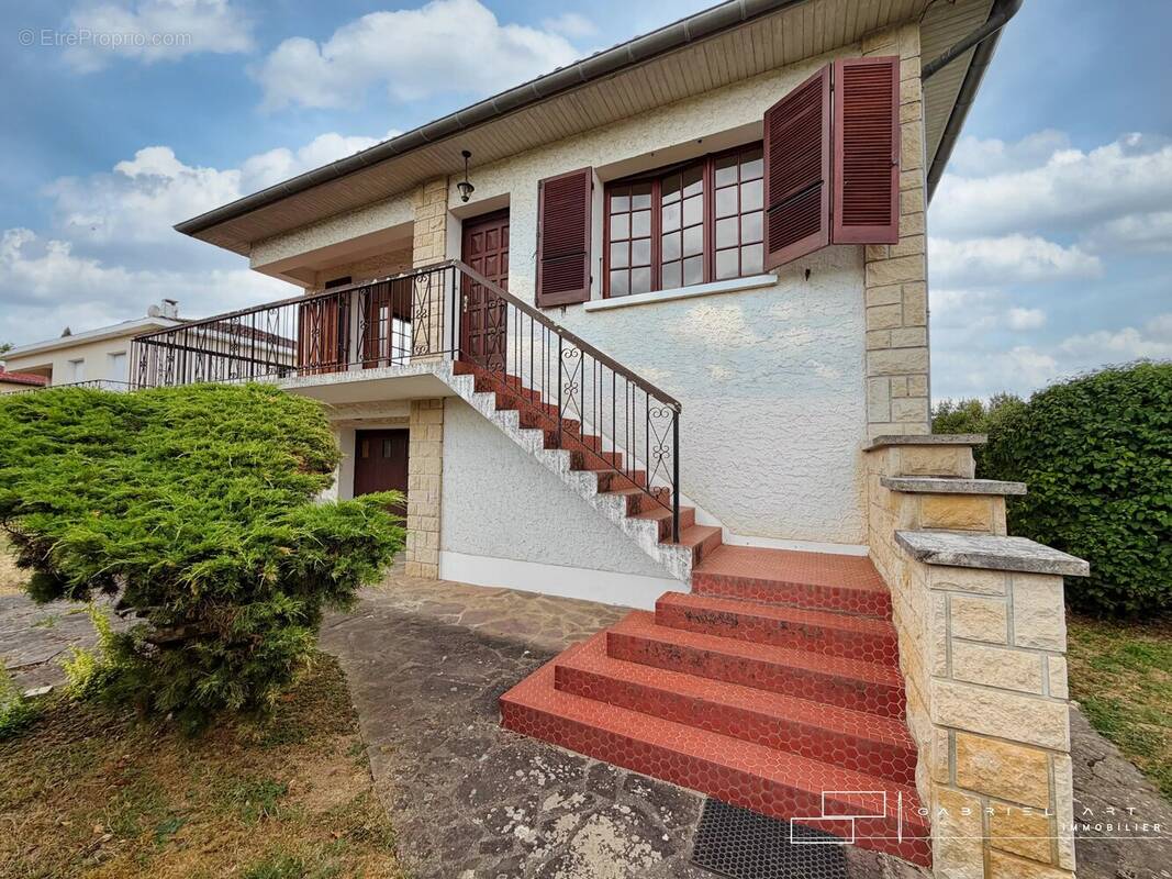Maison à PAVIE