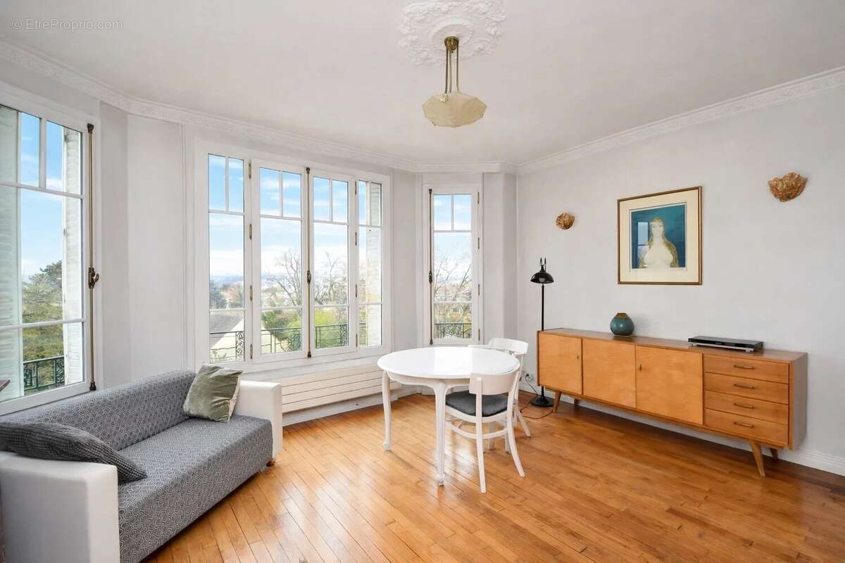 Appartement à LE VESINET