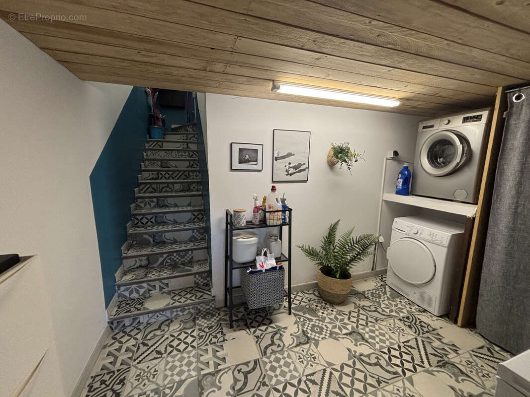 Maison à GALLARGUES-LE-MONTUEUX