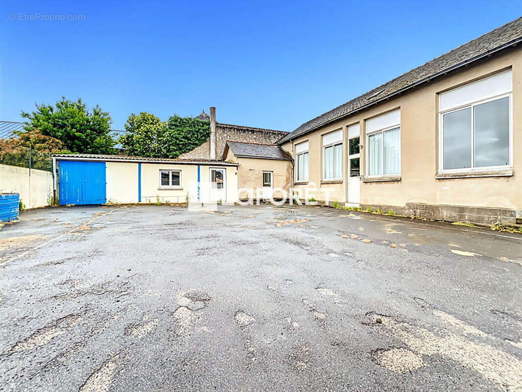 Maison Cerqueux Sous Passavant 6 pièce(s) 200 m2 - photo 4