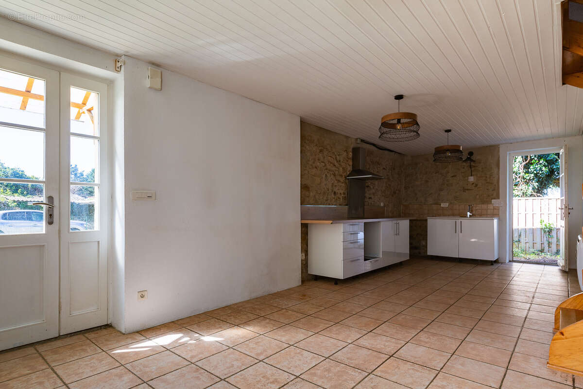 Appartement à MONTVENDRE