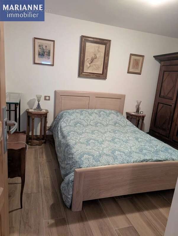 Commerce à VILLEFRANCHE-DE-PANAT