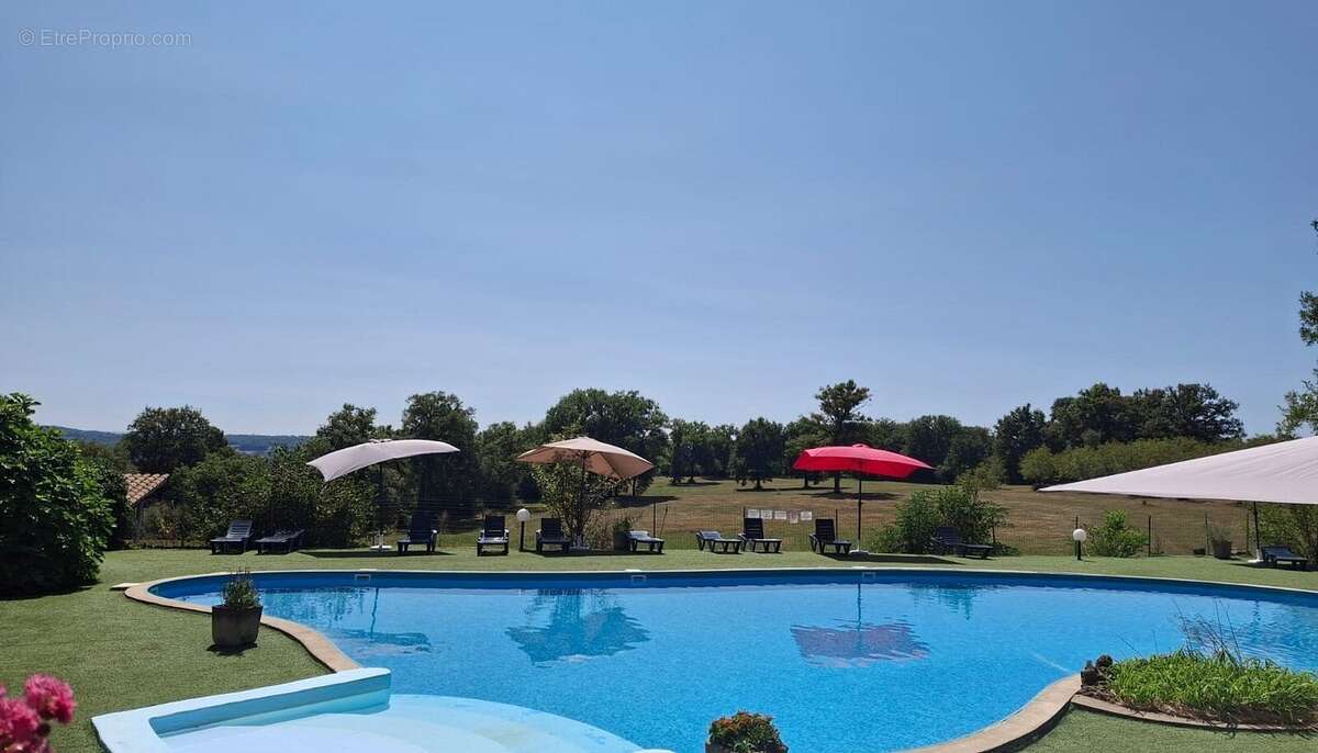 Maison à LISSAC-ET-MOURET