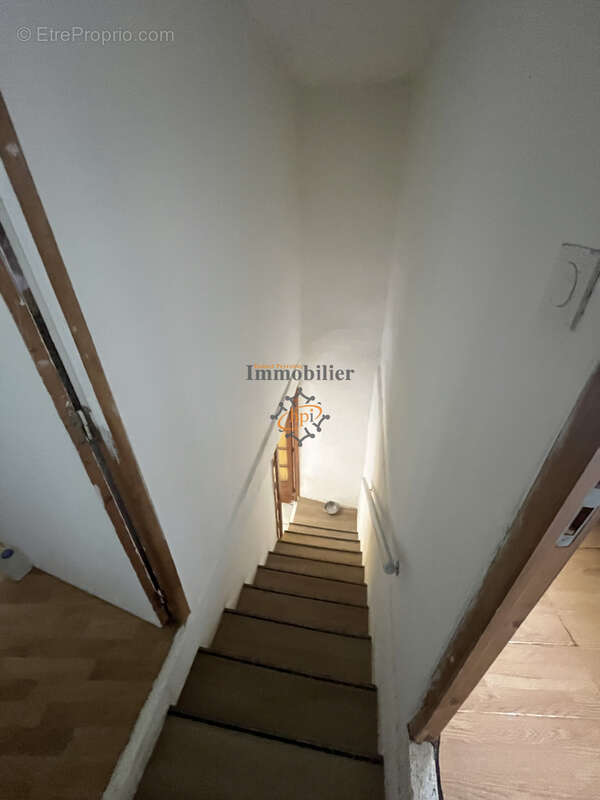 Vente Lestrade et Thouels maison de campagne avec terrain attenant. - photo 10