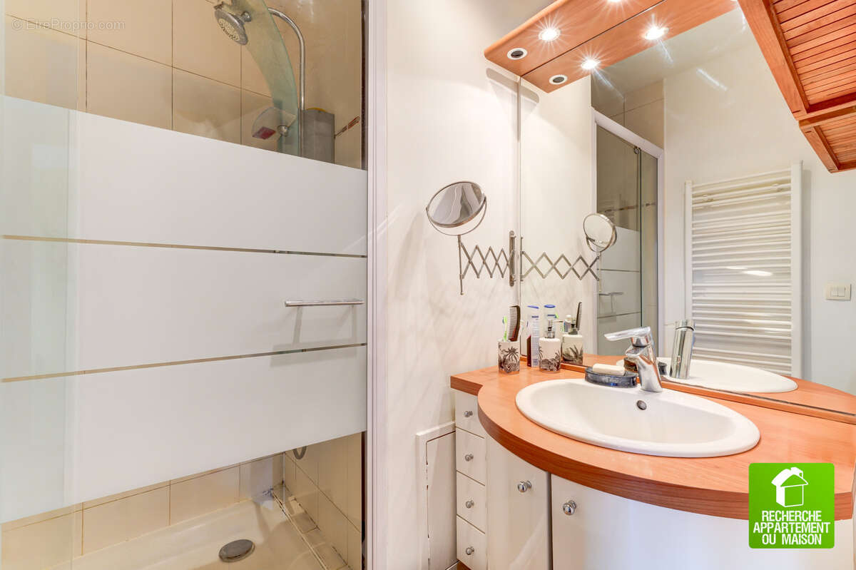 Appartement à BRON