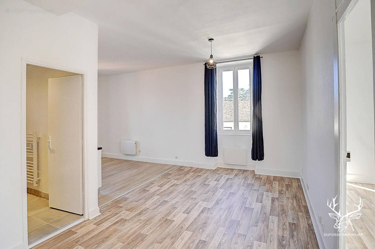 Photo 1 - Appartement à SAINT-CLAIR-DE-LA-TOUR