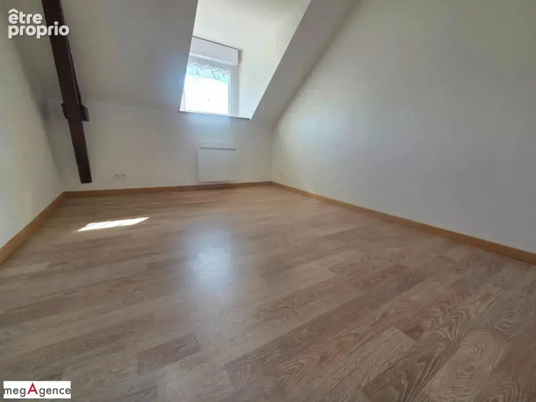 Belle longère en pierre 140m2 - 4 chambres avec dépendances et vaste terrain - photo 10