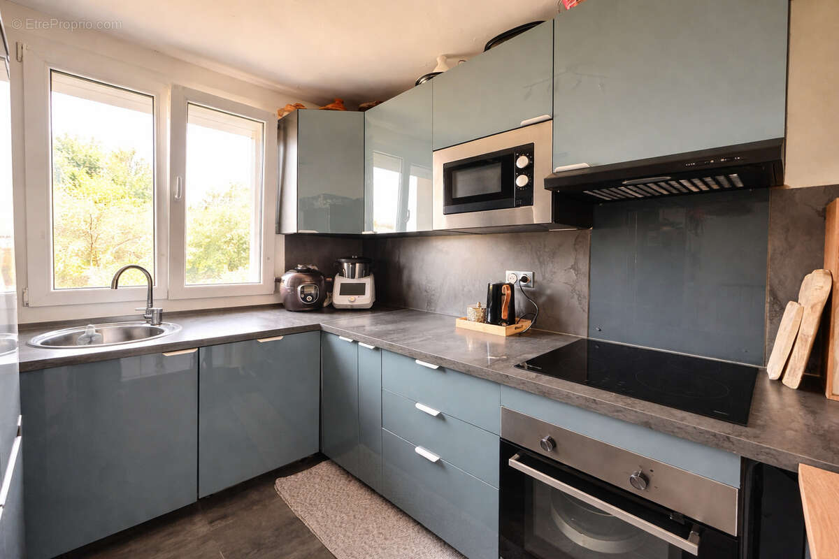 Appartement à SAINT-PAUL-TROIS-CHATEAUX