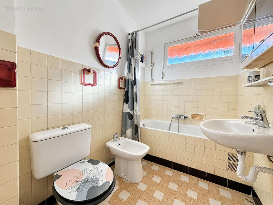 Appartement à ROQUEBRUNE-CAP-MARTIN